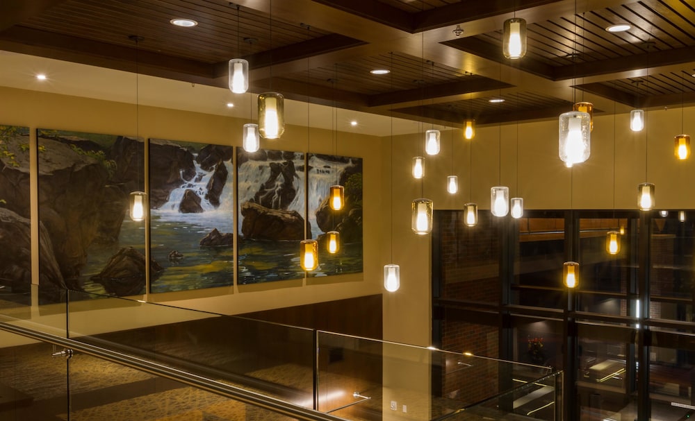 Best Western Premier Boulder Falls Inn 3/66