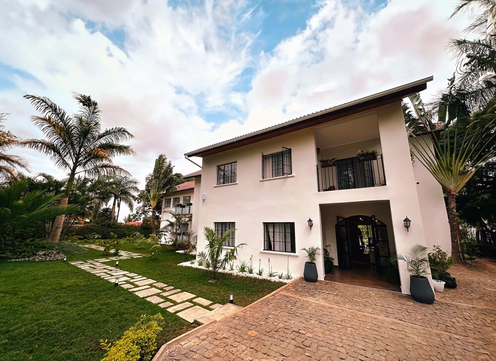 Altezza Lodge 3/46