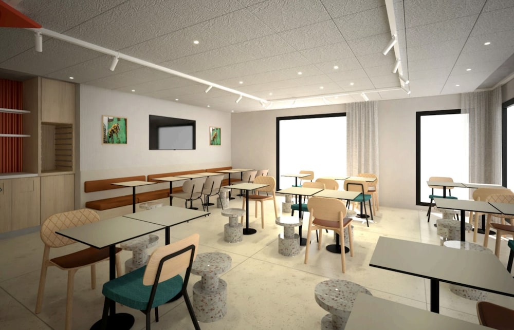 Ibis Guingamp - Coeur De Bretagne 37/63