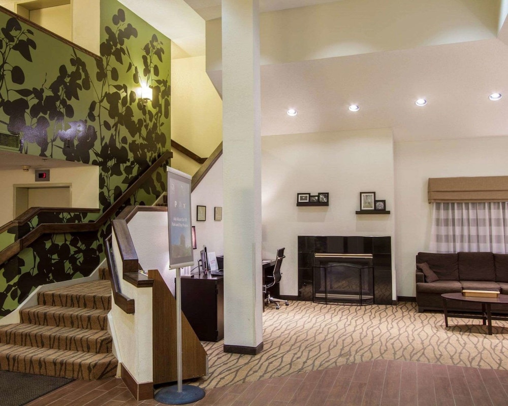 Sleep Inn Suites Buffalo Airport 3/63