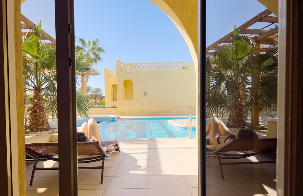 Royal Regency Club 32/50