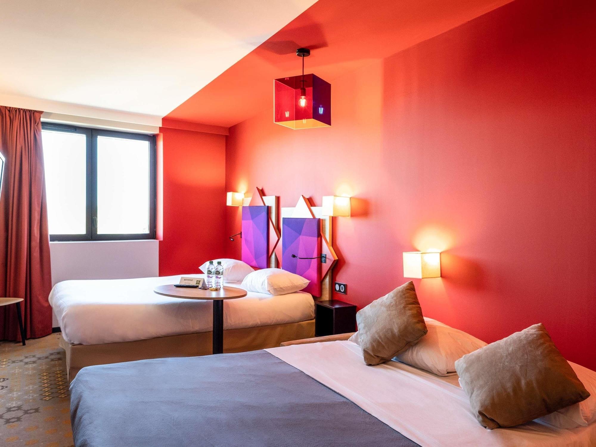Suite, Multiple Beds