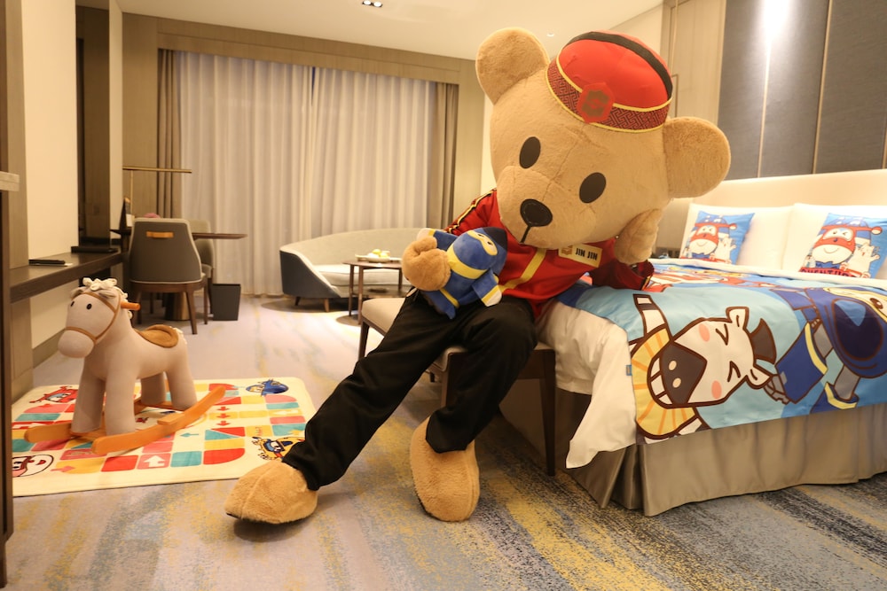 Shangri-La Yuanqu Suzhou 24/50