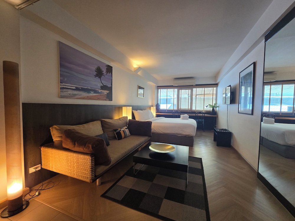 Sathorn Terrace Apartment 45/50