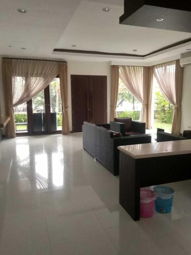 Surya Kencana Seaside Hotel 8/50