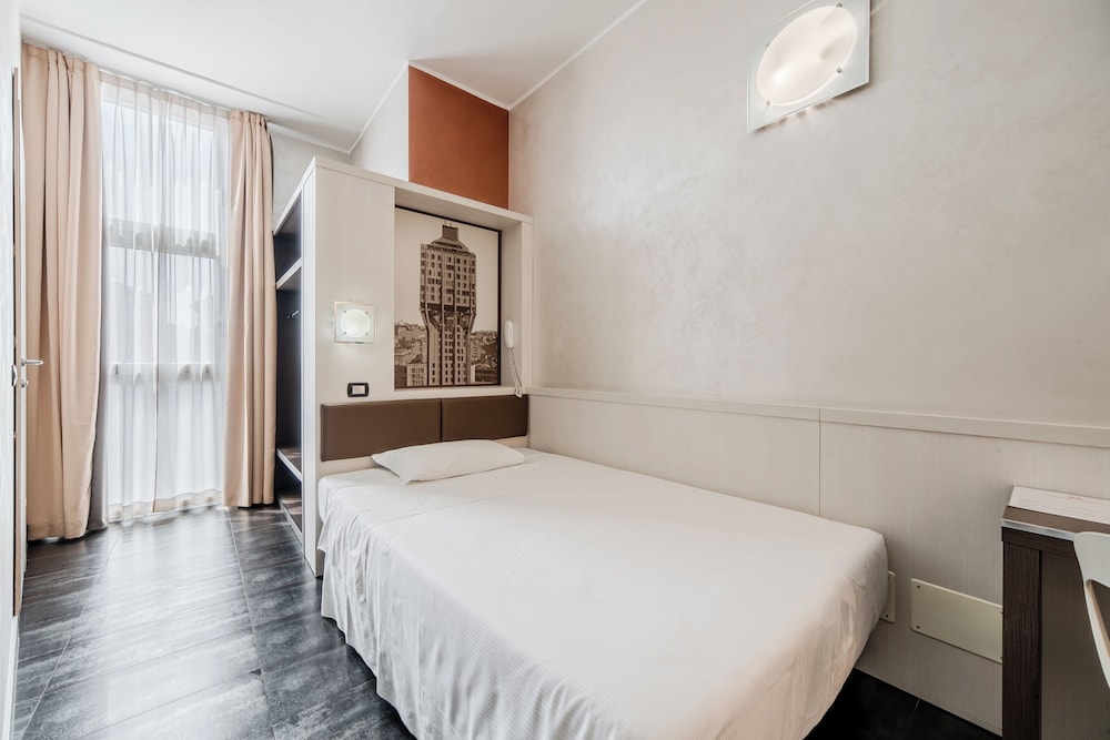 Hotel Milano Navigli 20/71