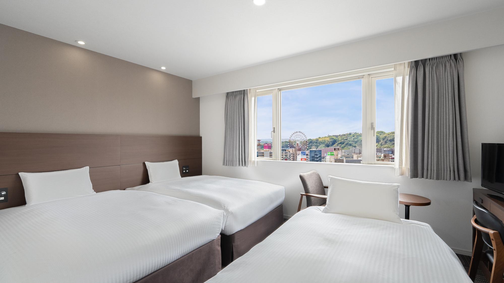 1 Bedroom, Moderate, Twin Beds, Mountain View, High Floor