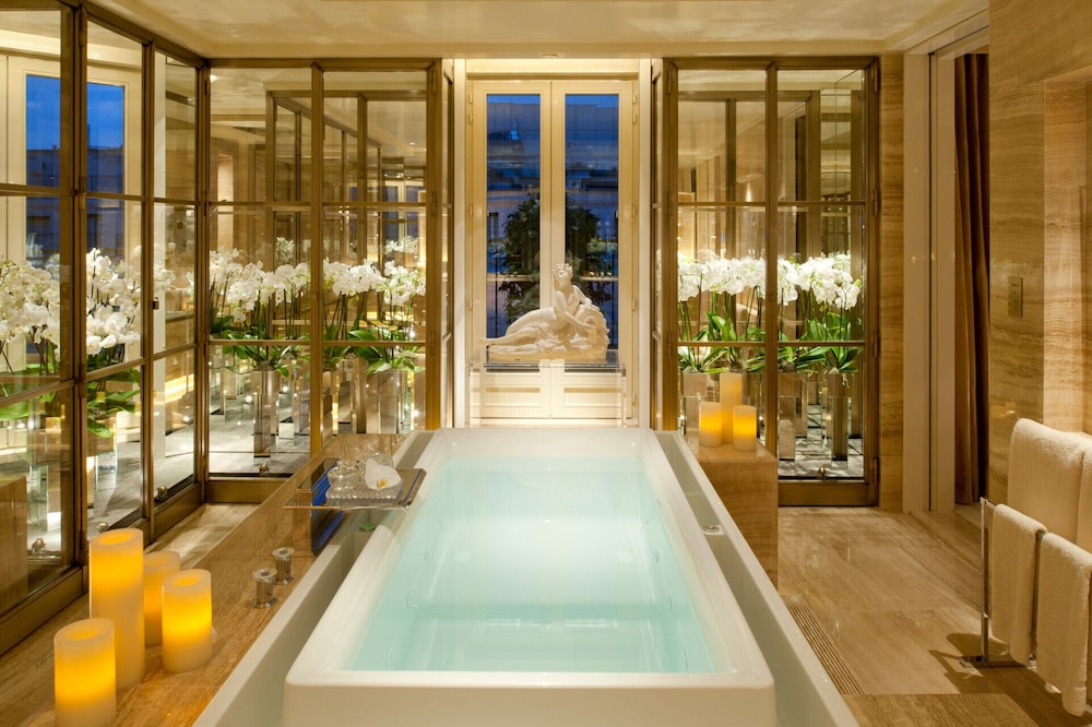Four Seasons Hotel George V, Paris 28/62