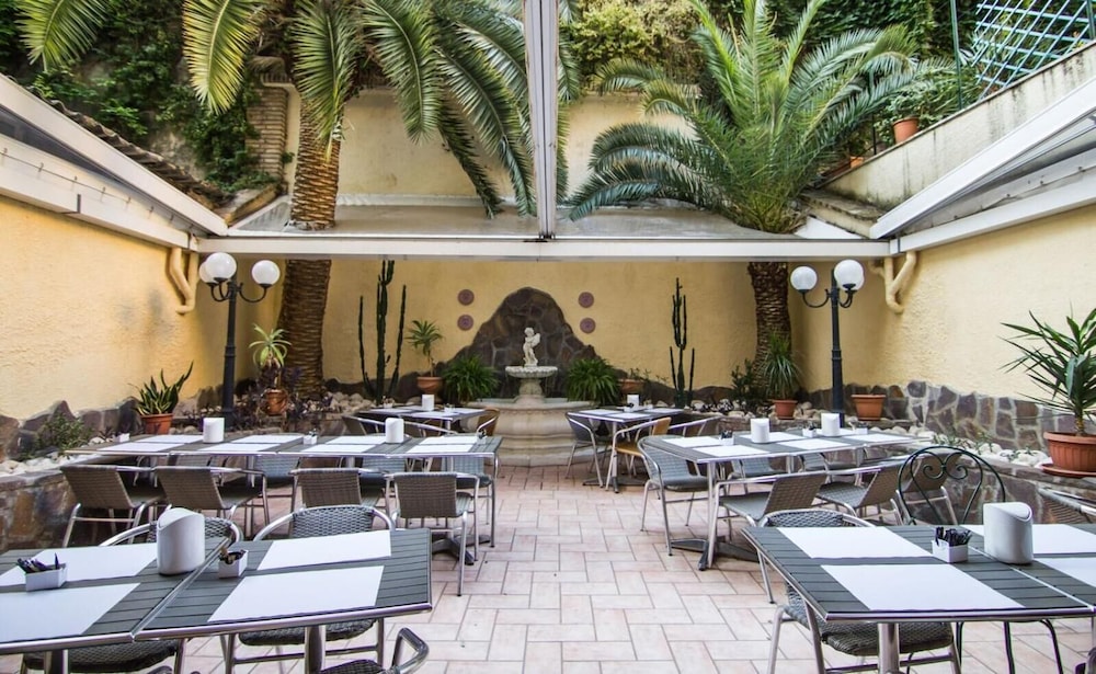 Hotel Verona Rome 47/56