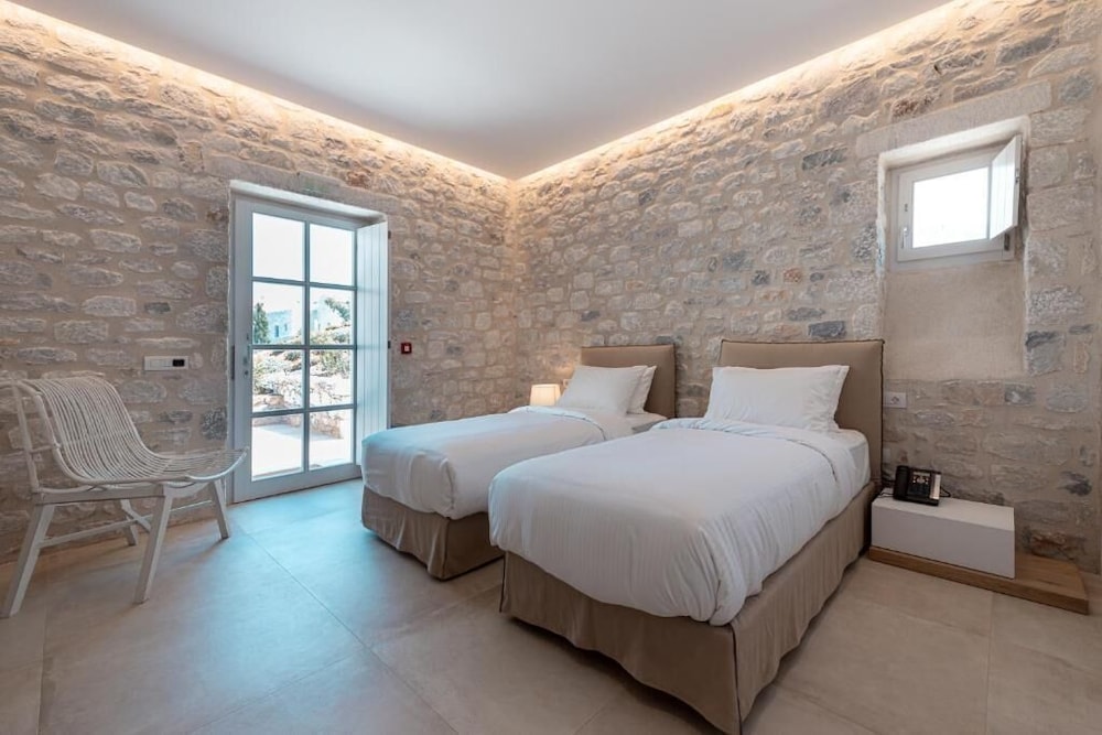 Aria Estate Suites And Spa 22/76