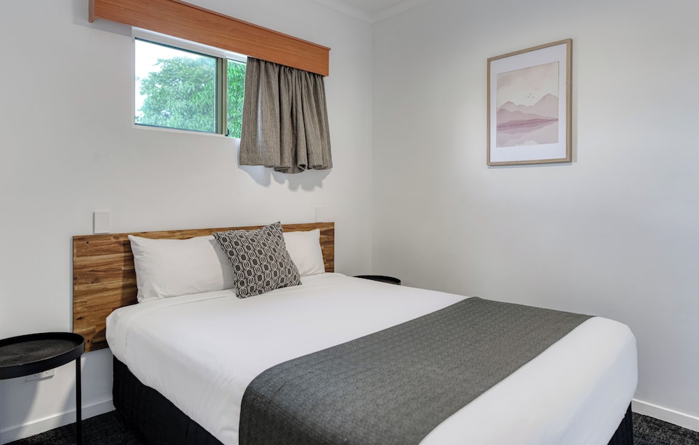 1 Bedroom, Upstairs, Suite, 2 Queen Beds