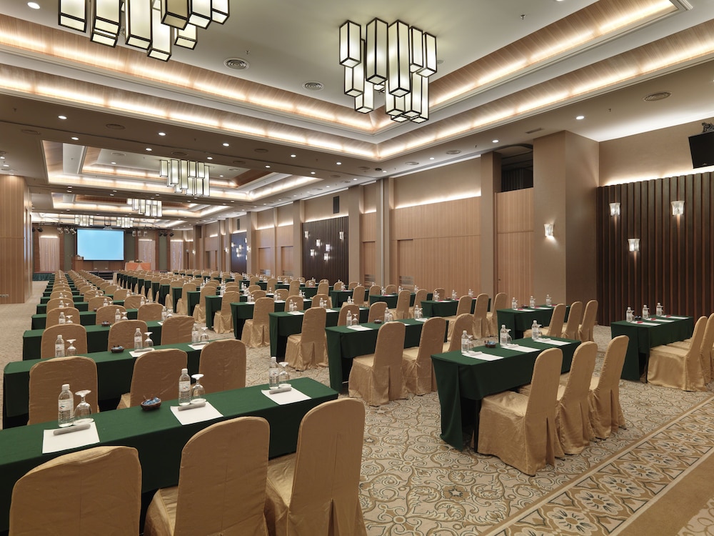 Grand Lexis Port Dickson 32/50