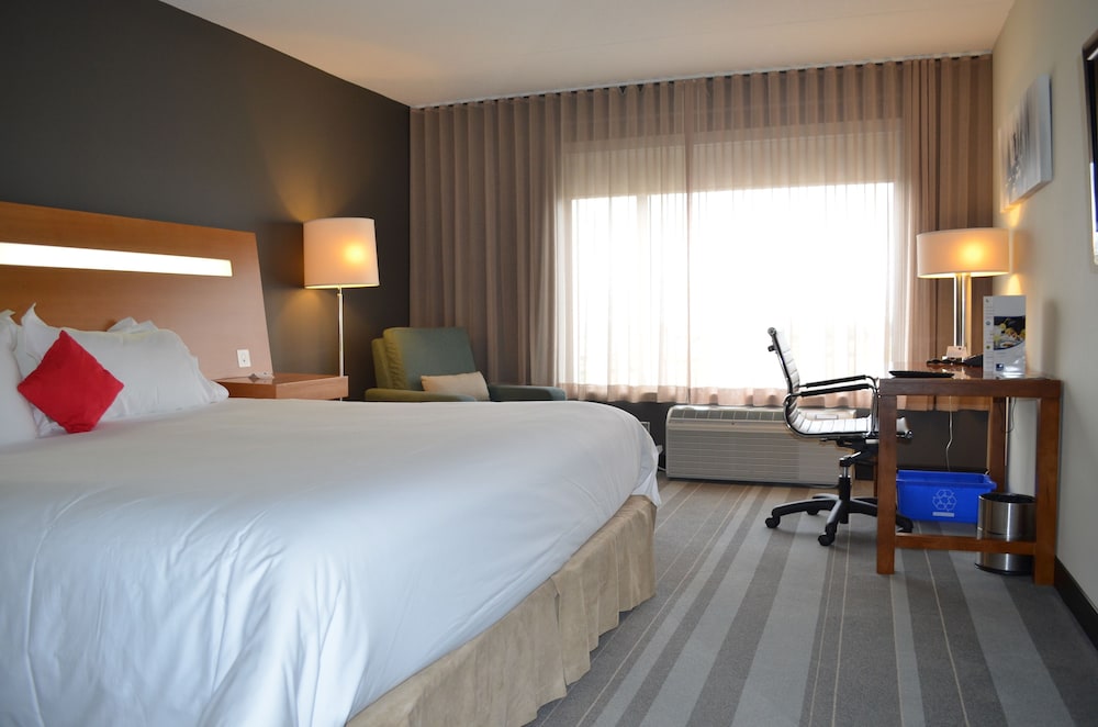 Novotel Toronto Vaughan 9/65