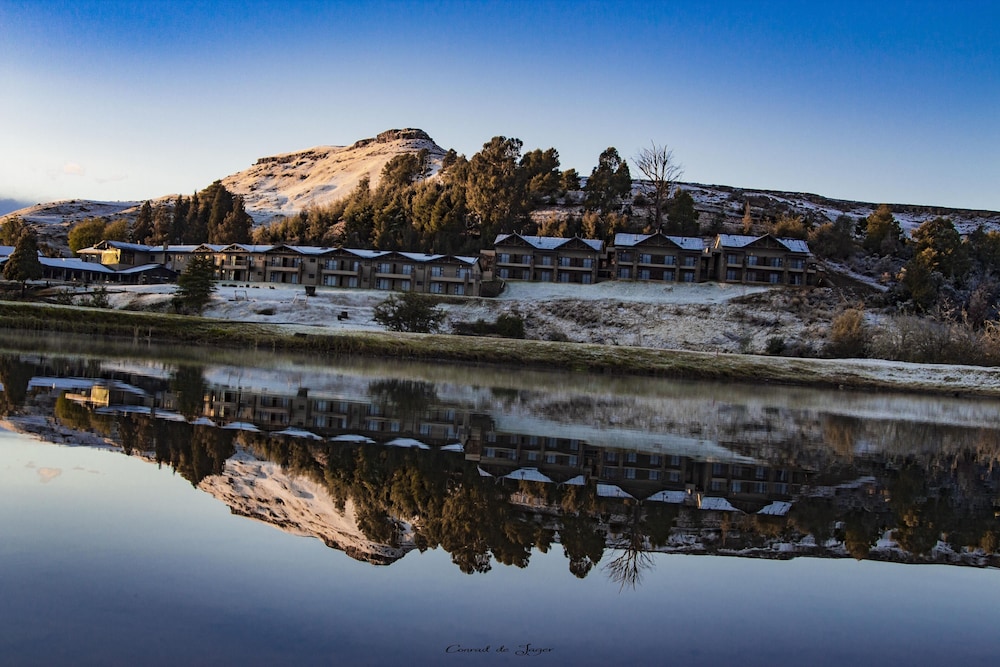 PREMIER RESORT SANI PASS 63/71