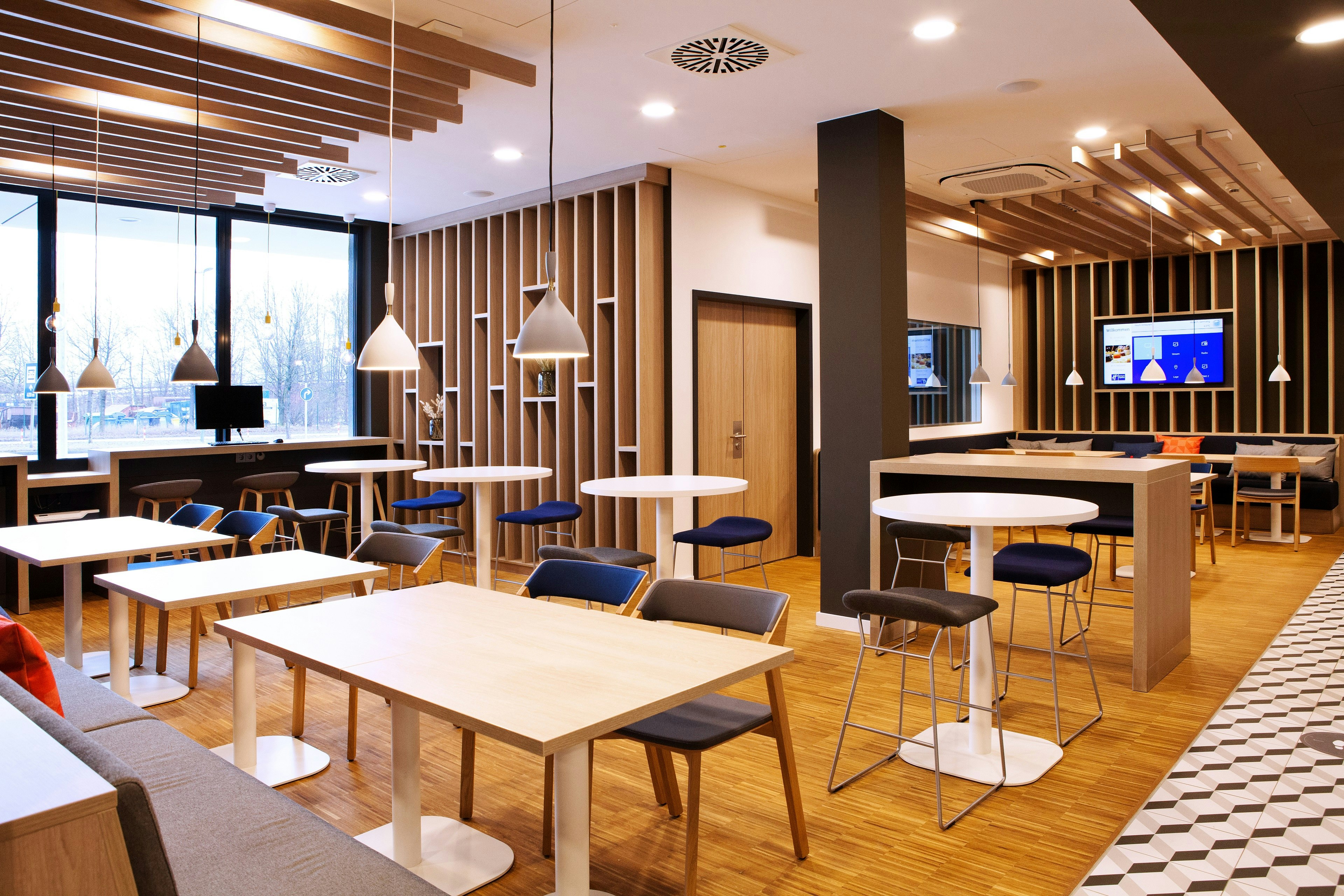 Holiday Inn Express Munich Olympiapark 24/39