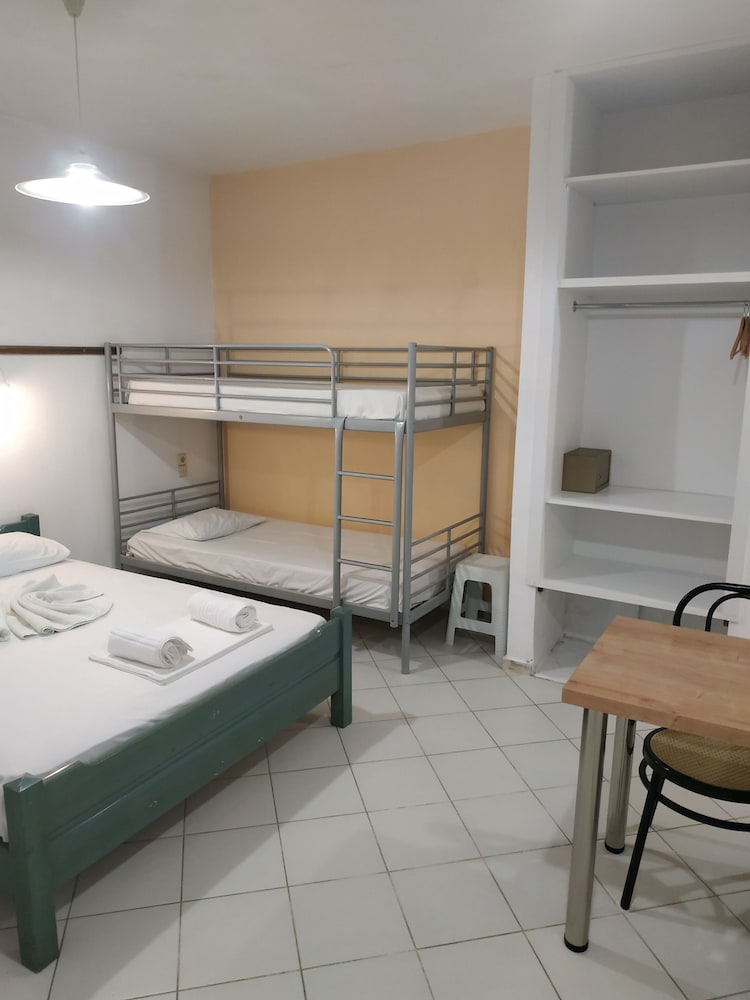 Renia Hotel 20/60