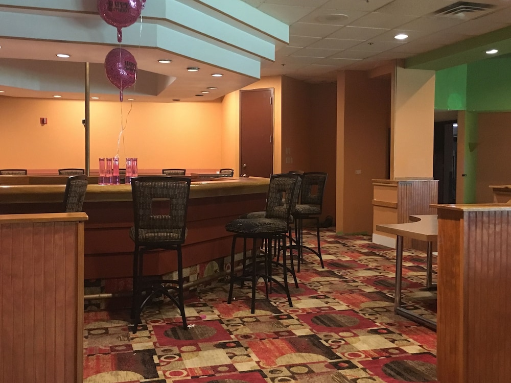 Days Inn By Wyndham Sherman 40/54