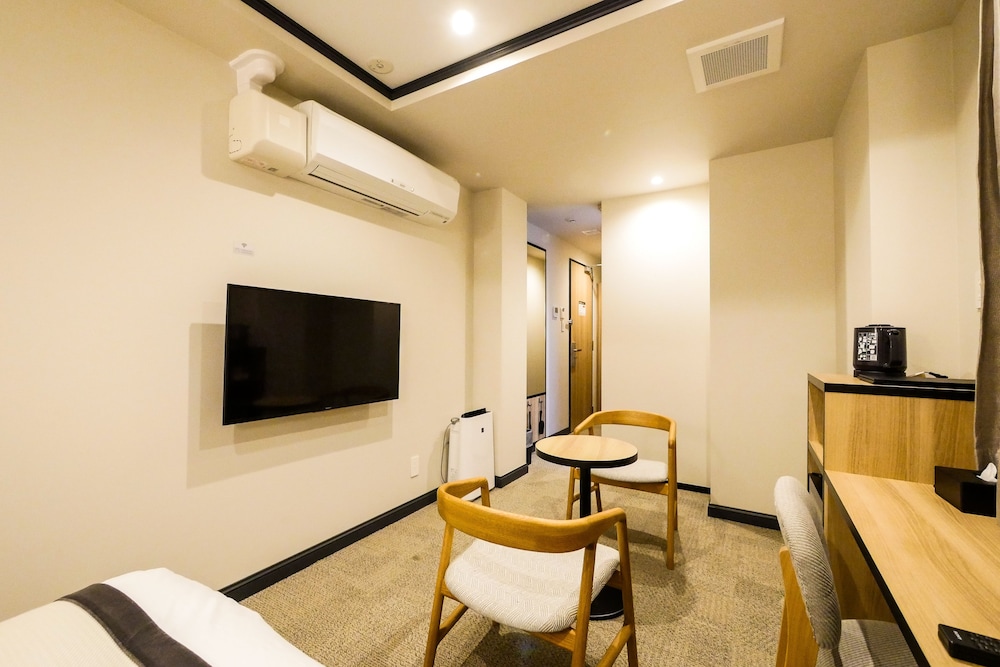 Hotel Bampky 34/50