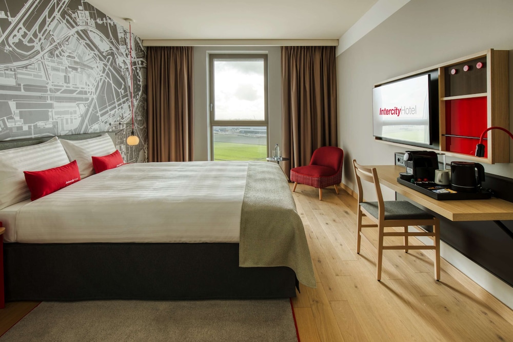 IntercityHotel Amsterdam Airport 13/60