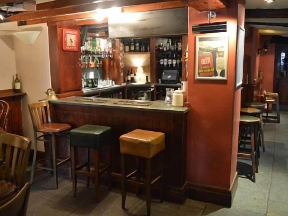 Engine Inn 8/14
