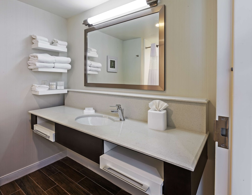 Hampton Inn and Suites Claremore Ok 26/71