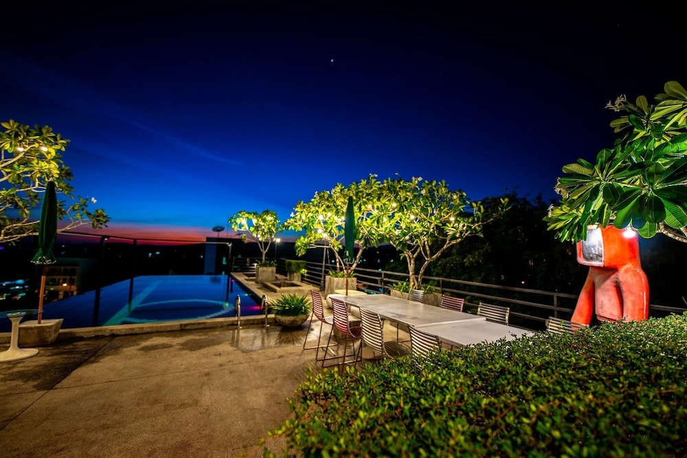 The B Ranong Trend Hotel 6/70