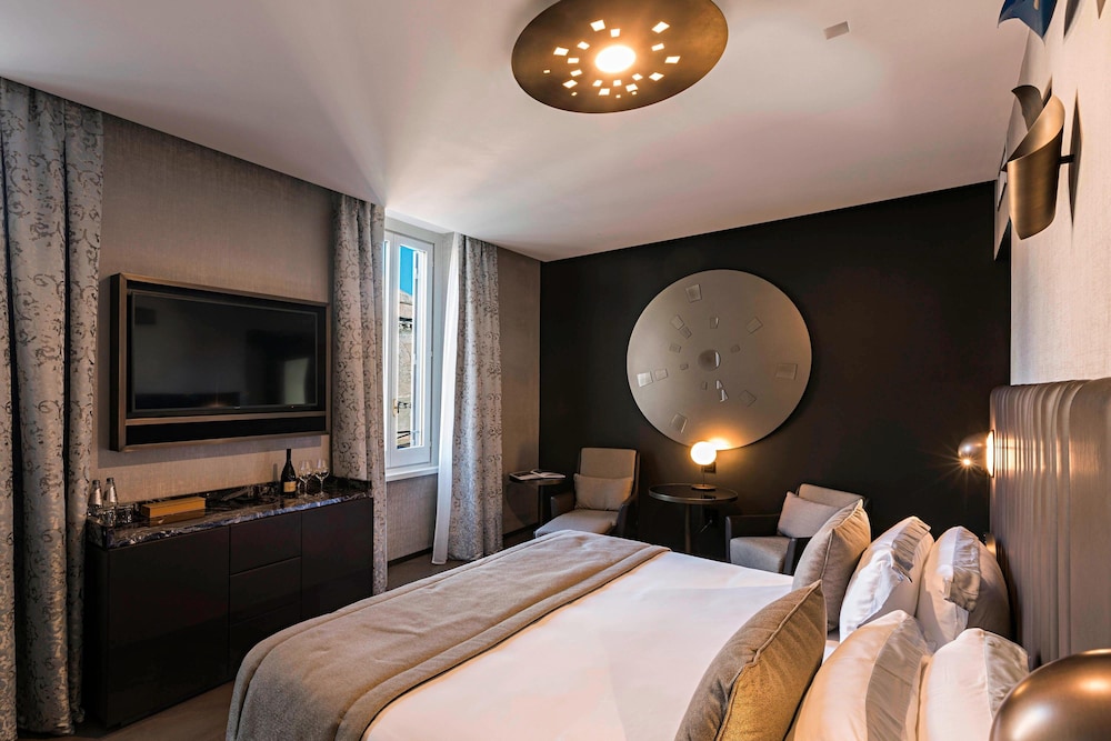 The Pantheon Iconic Rome Hotel, Autograph Collection 18/32