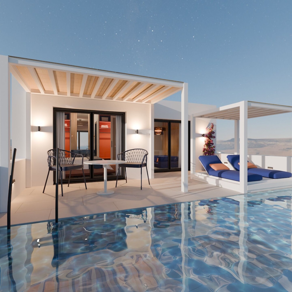 Cresanto Luxury Suites 29/60