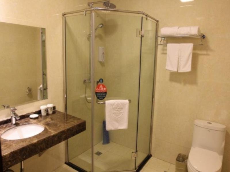GreenTree Inn HeFei Shushan District West Changjiang Road Fengle Building Express Hotel 15/15