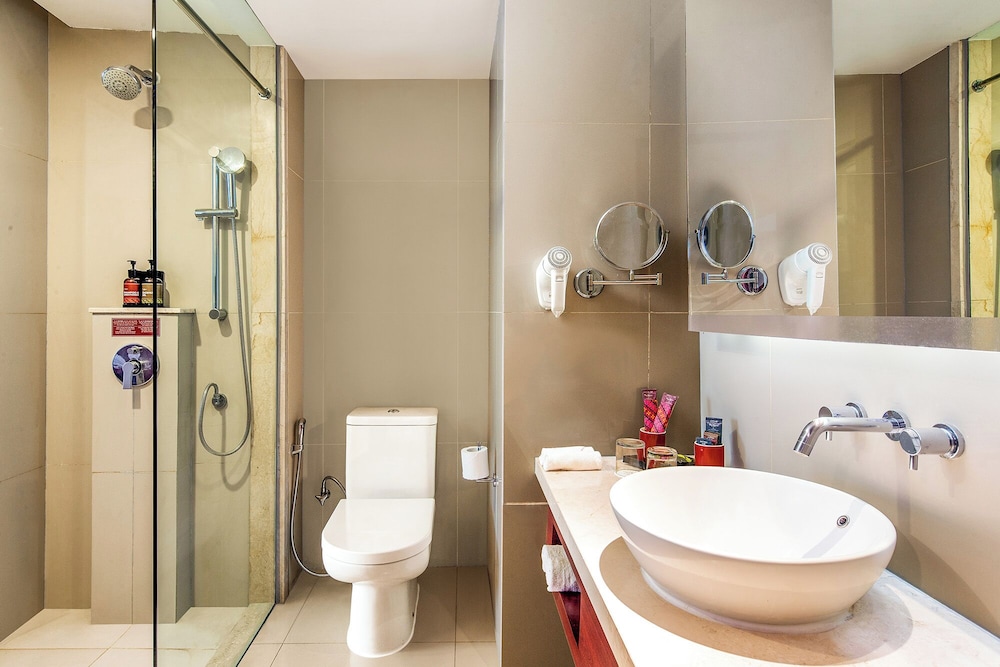 The Alana Yogyakarta Hotel & Convention Center 43/45