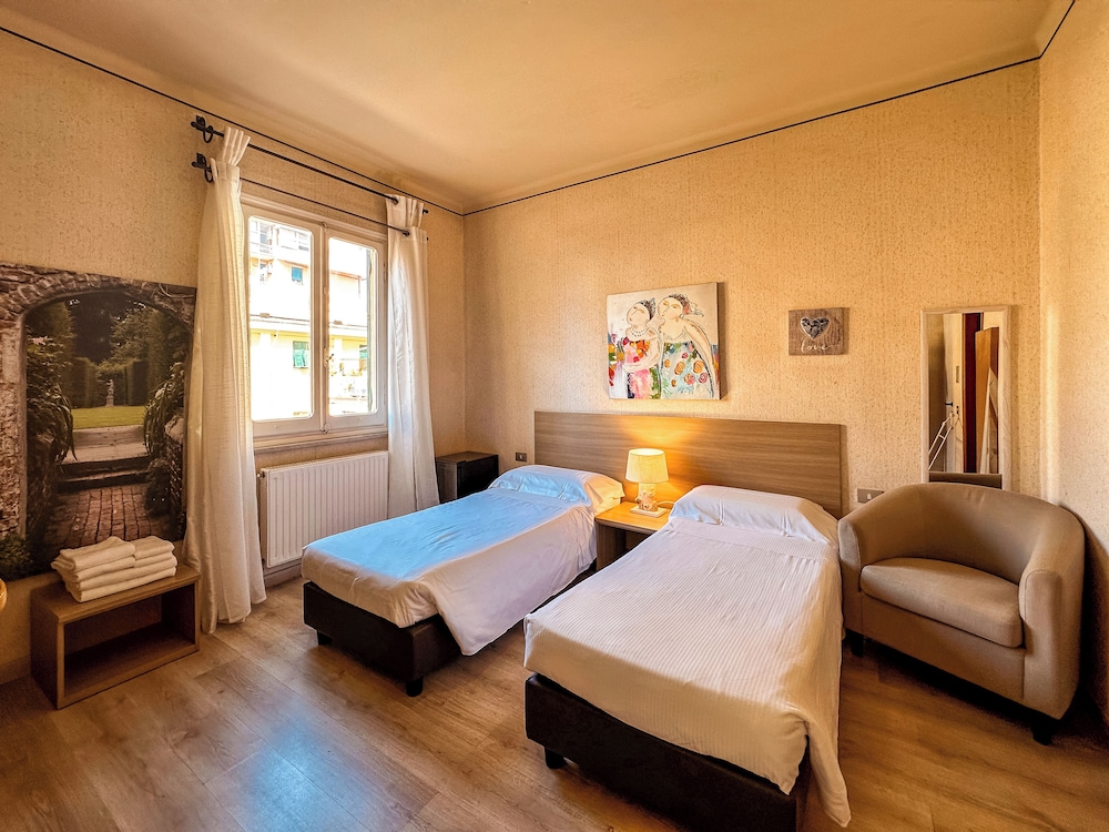 Alba Hotel 5/50