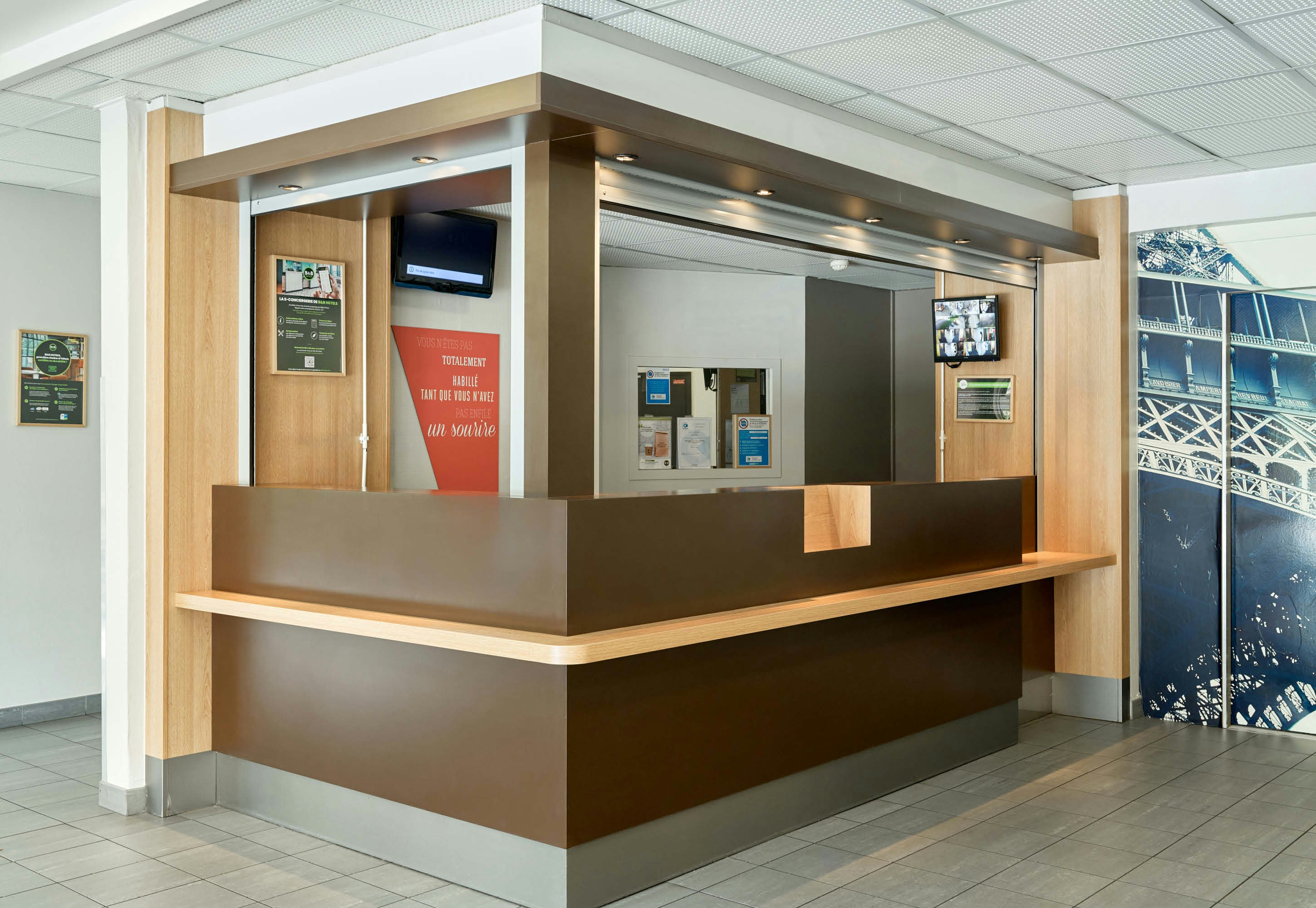 B&B HOTEL Orly Rungis Aeroport 2 etoiles 4/17