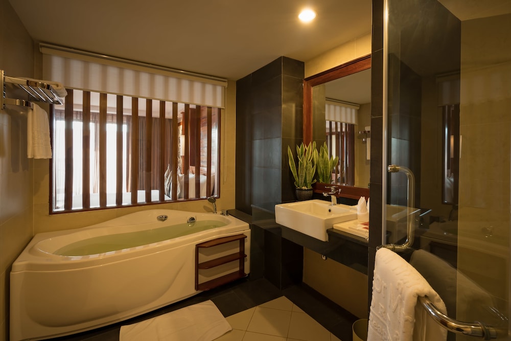 Angkor Miracle Resort and Spa 49/50