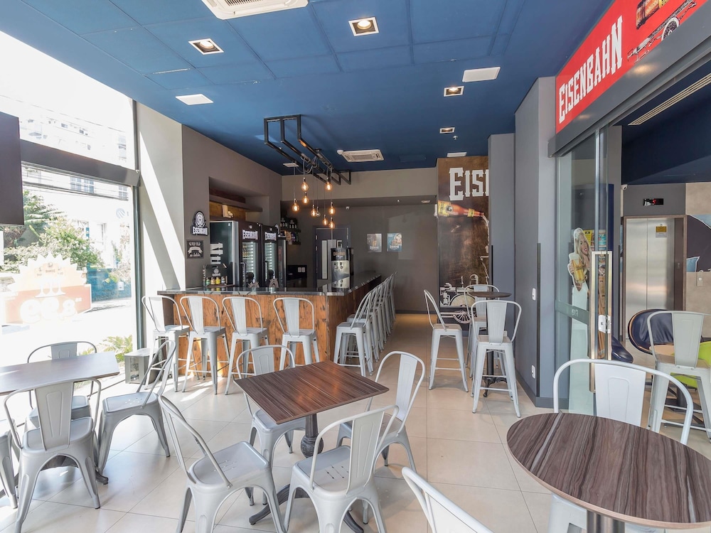 Ibis Budget Blumenau 52/68