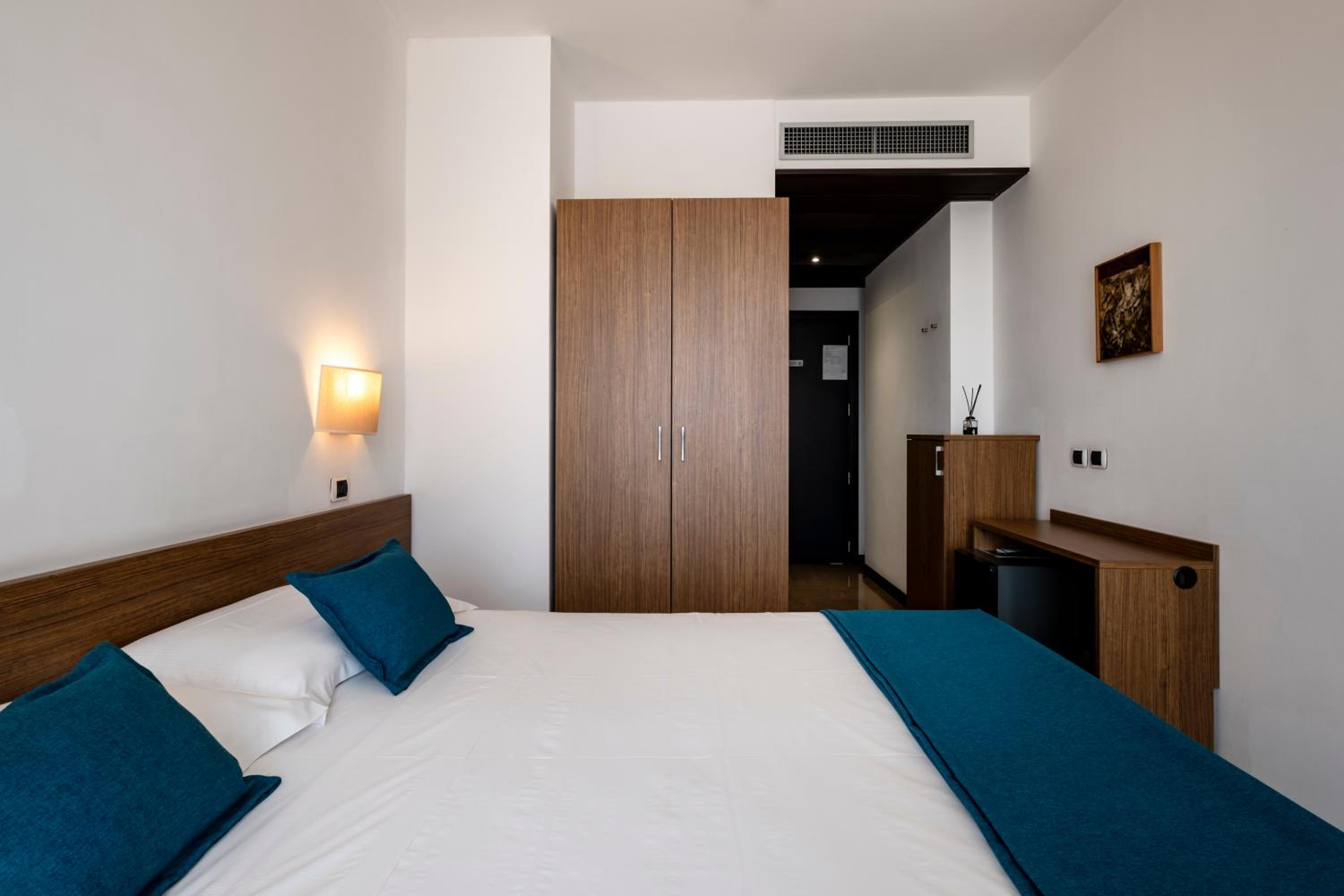 ROOM, DOUBLE BED, BALCONY