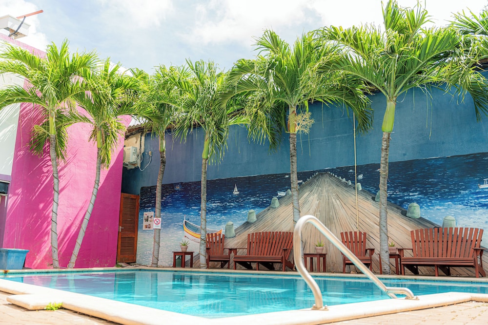 The Ritz Village Curacao 54/78