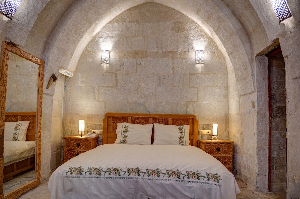 Nari Ask Cave Hotel 10/50