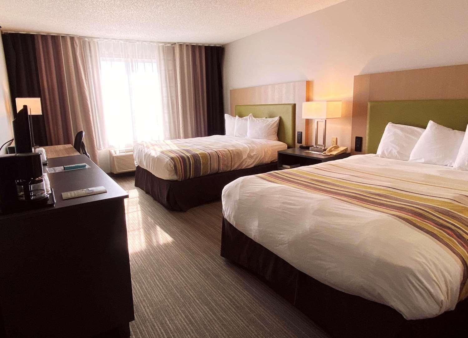 Country Inn & Suites By Radisson, Elk River, MN 6/20