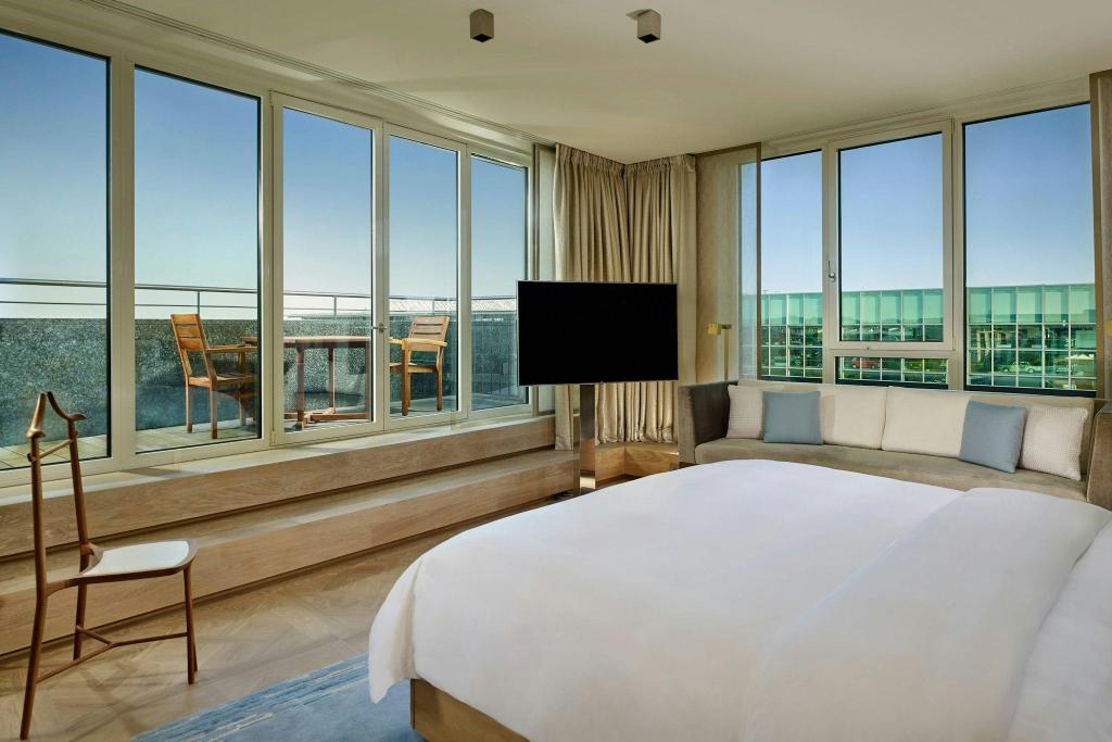 2 Bedrooms, Presidential, the Ritz, Suite, 2 King Beds