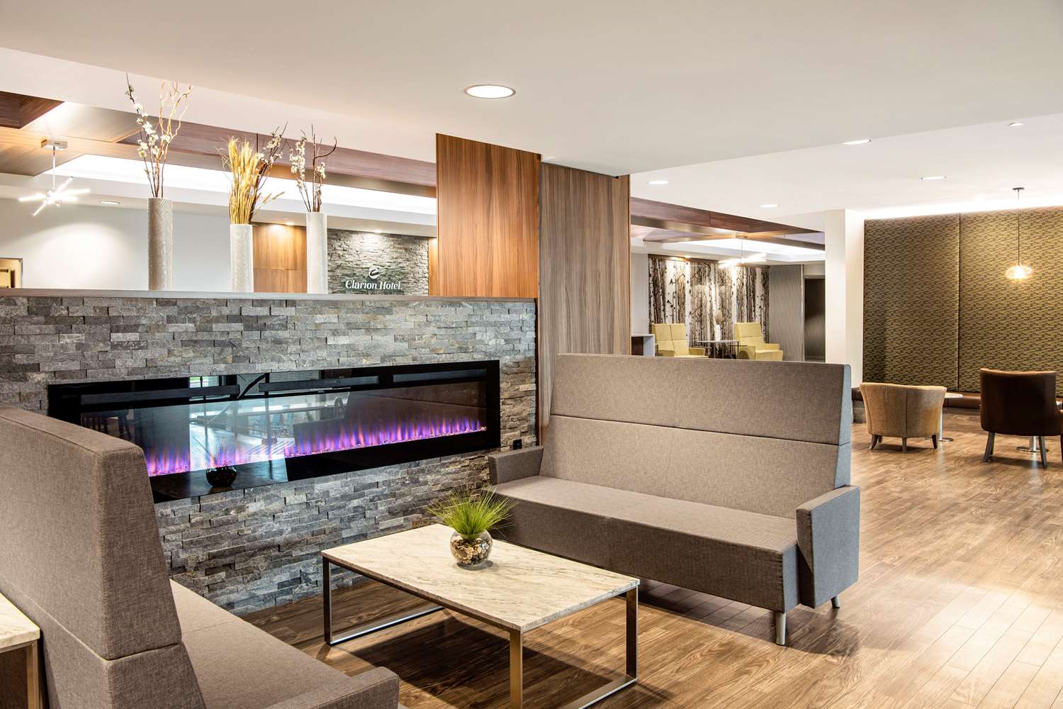 Clarion Hotel and Suites 4/21