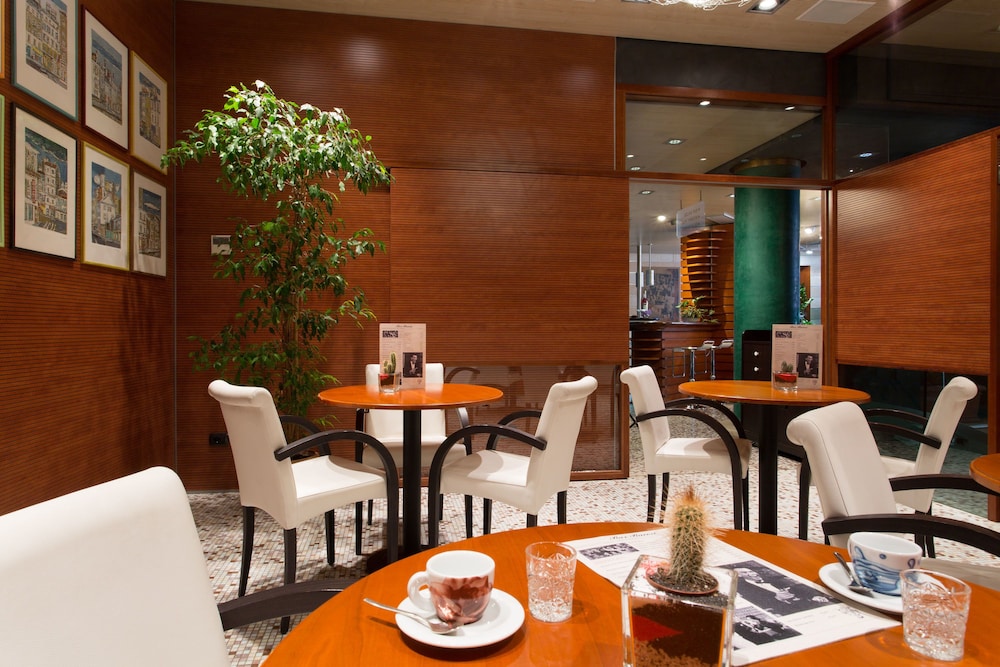 Hotel Firenze (ex Best Western) 63/65