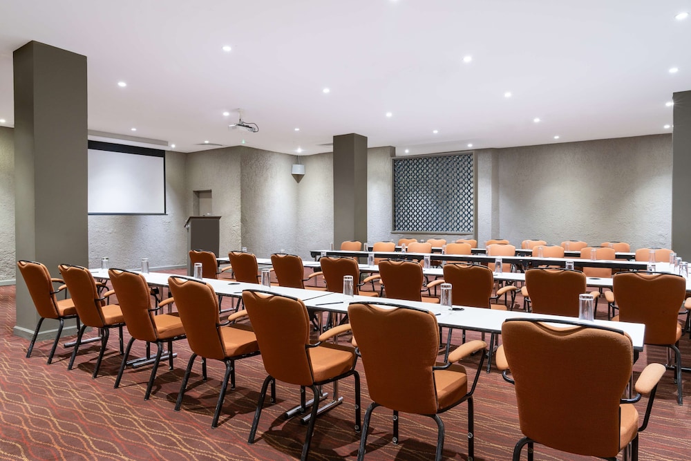 Radisson Blu Mammy Yoko Hotel Freetown 48/58