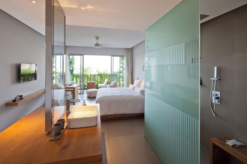 غرفة بسرير كينج، NAMAN RETREAT 8/8
