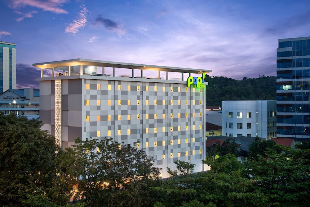 POP! Hotel Pemuda Semarang 3/23