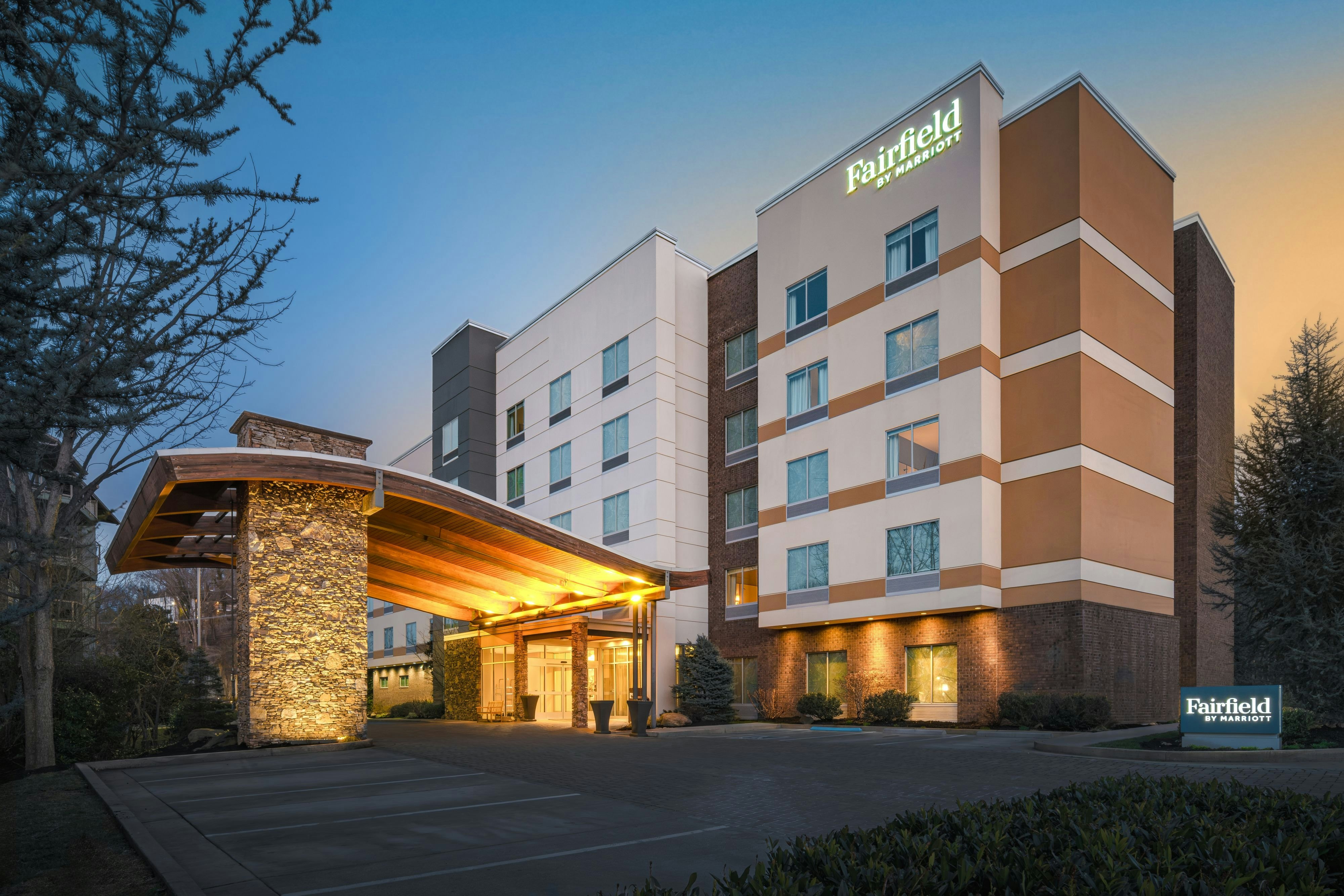 FAIRFIELD INN AND SUITES GATLINBURG DOWNTOWN