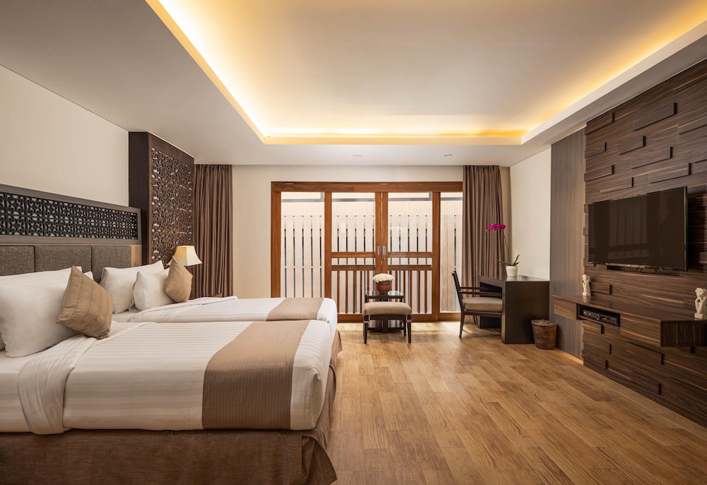 VILLA KAYU RAJA 27/69