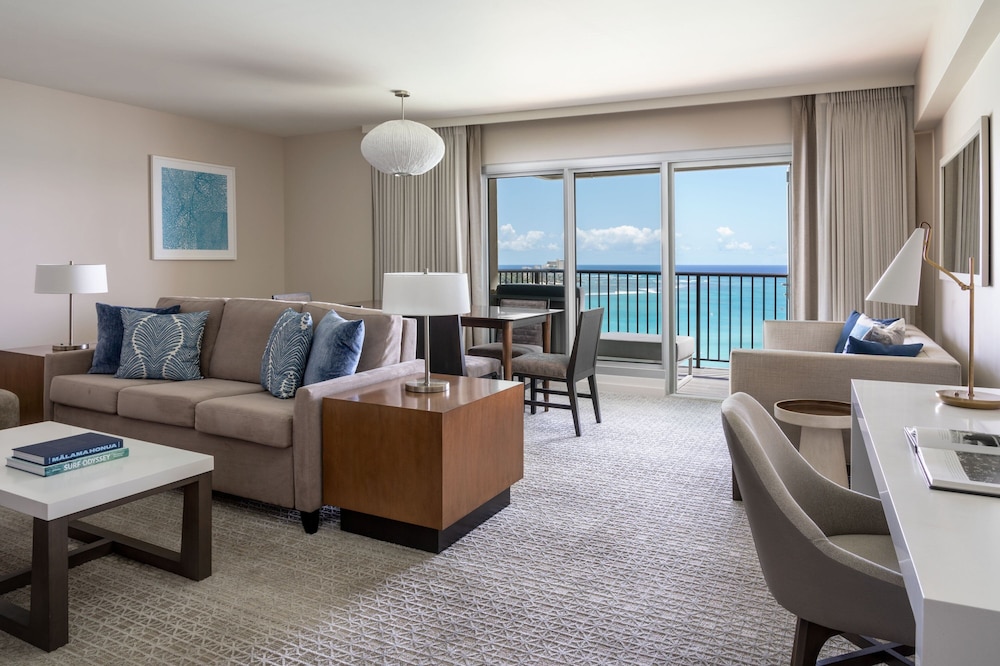 Sheraton Waikiki 36/73