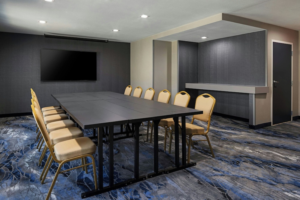 Fairfield Inn Sacramento Cal Expo 41/50
