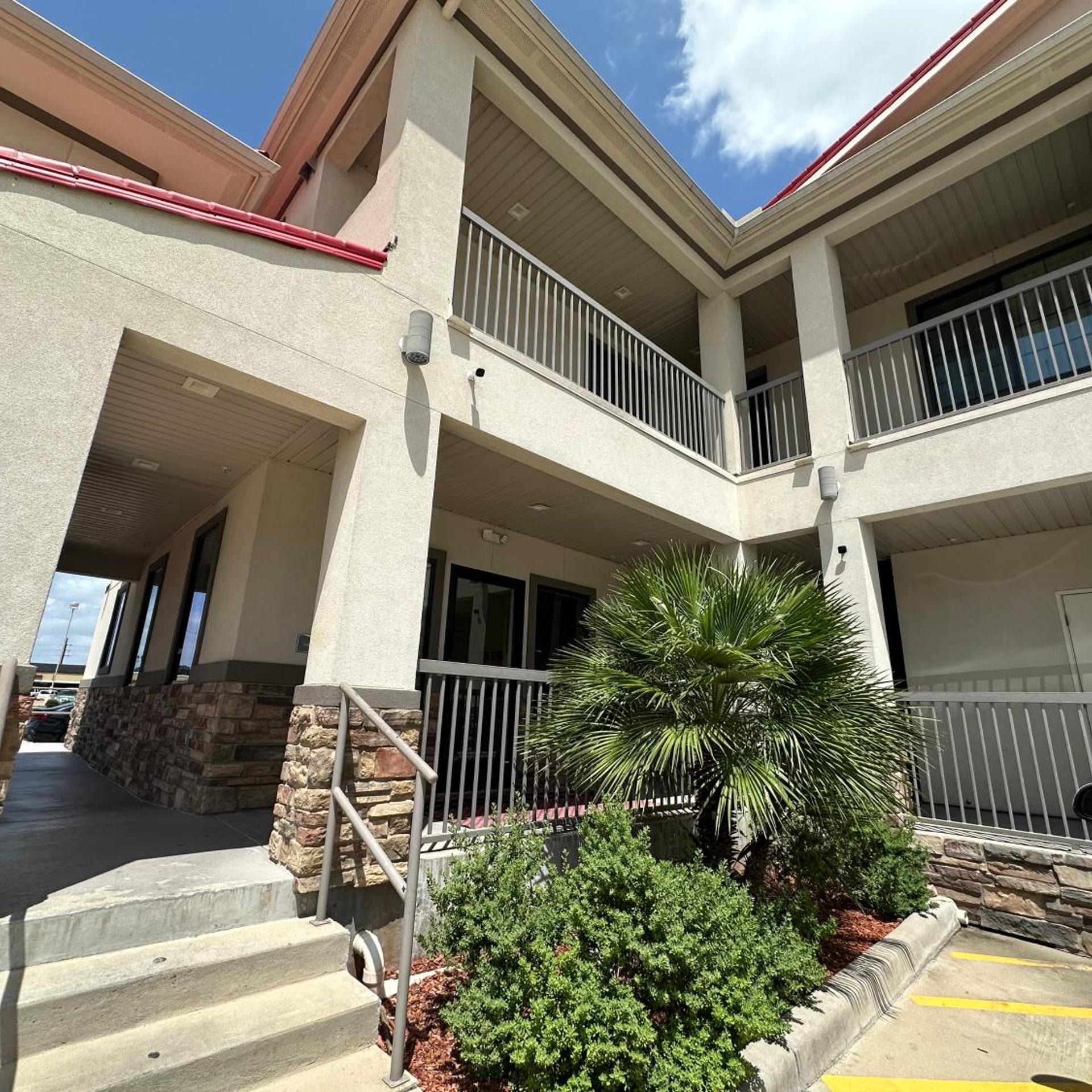 Scottish Inn And Suites 5/53