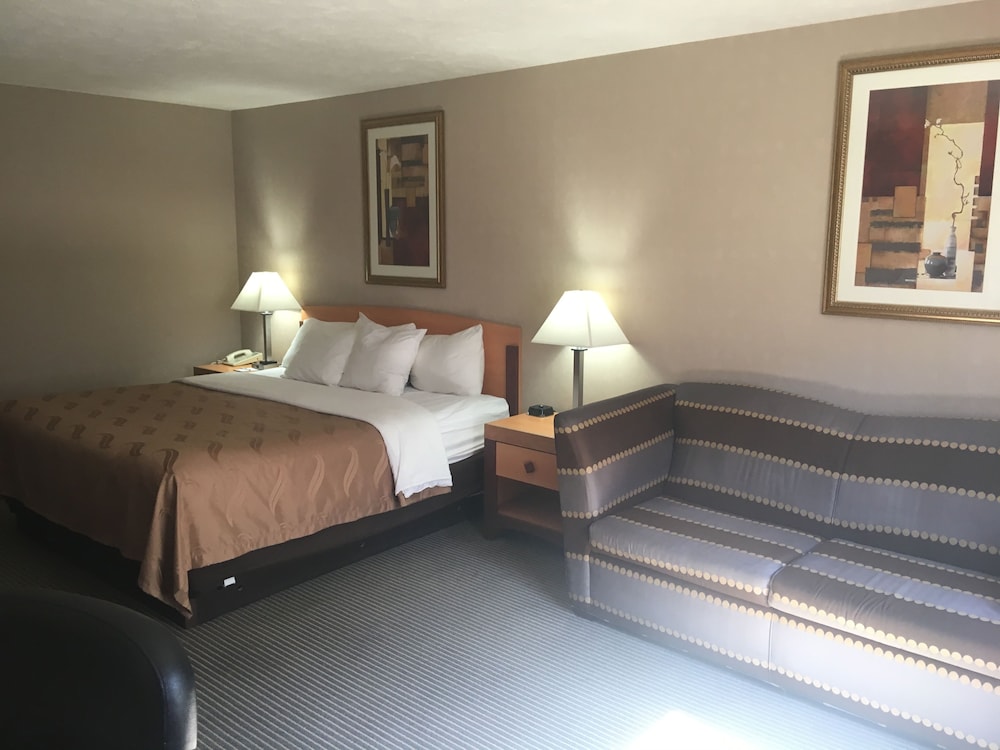 Quality Inn Nashville Bloomington 14/47